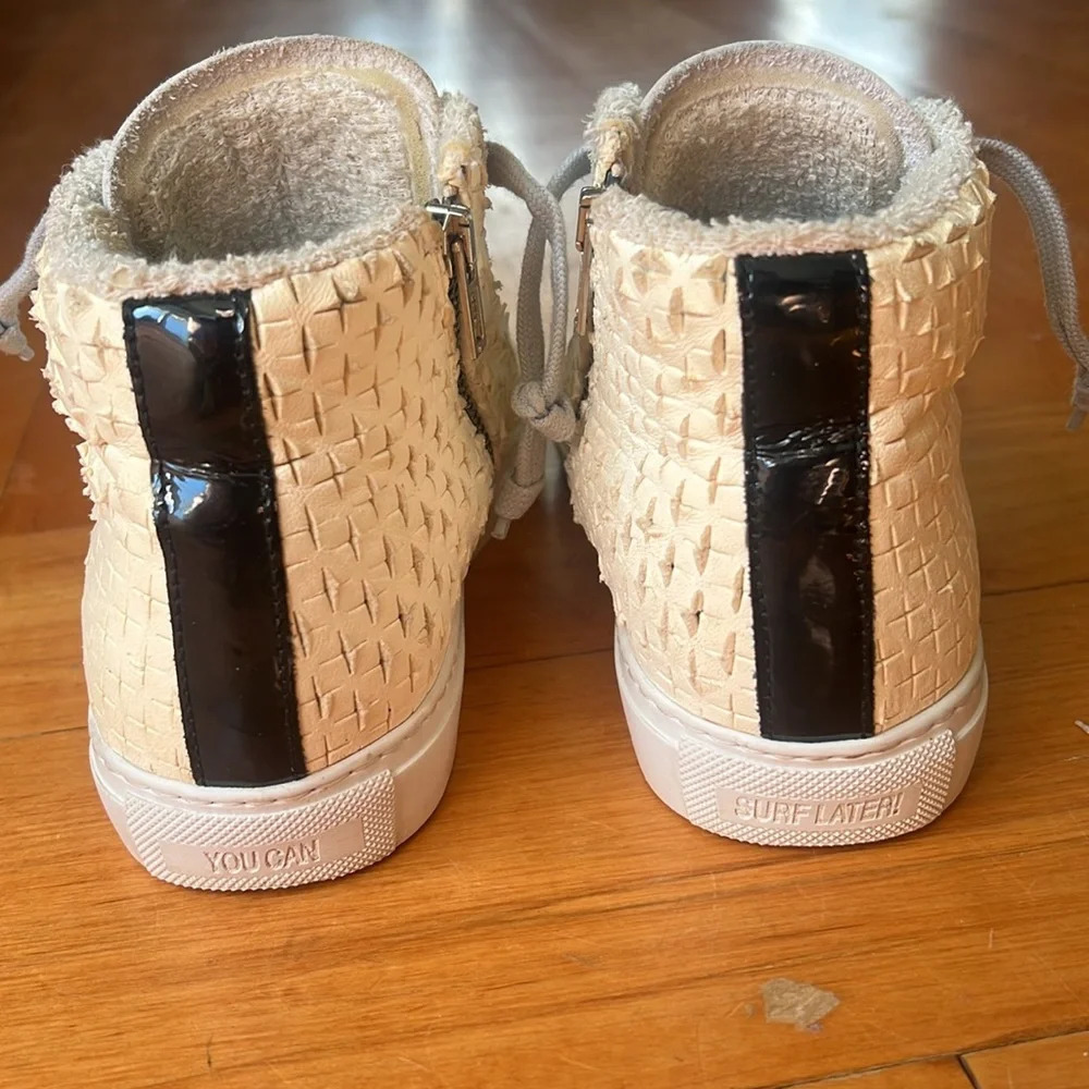 P448 Women's Cream and Grey Preforated High Top Trainers Size 36 US 6-6.5 - Picture 4 of 9